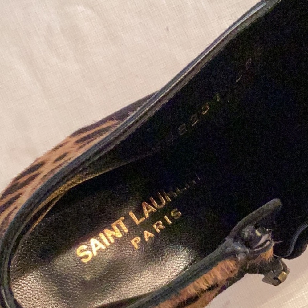 Never worn Saint Laurent suede booties - Picture 6 of 9